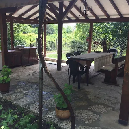 Forest House Gasthof *